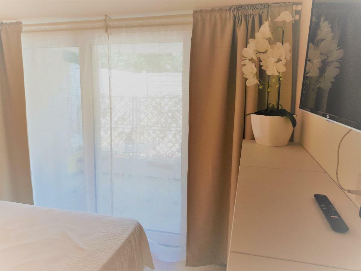 Minzoni94 - Twobedroom+Garden Lido di Camaiore Eksteriør billede
